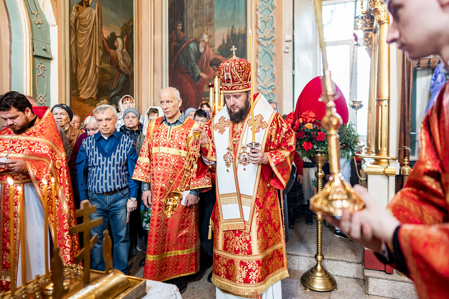 Божественная литургия в Успенском храме села Жилино г.о. Люберцы